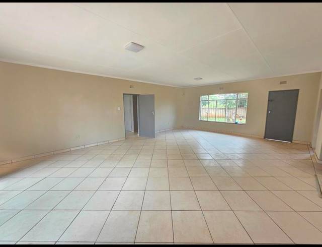 4 BEDROOM HOUSE FOR SALE IN KOOKRUS